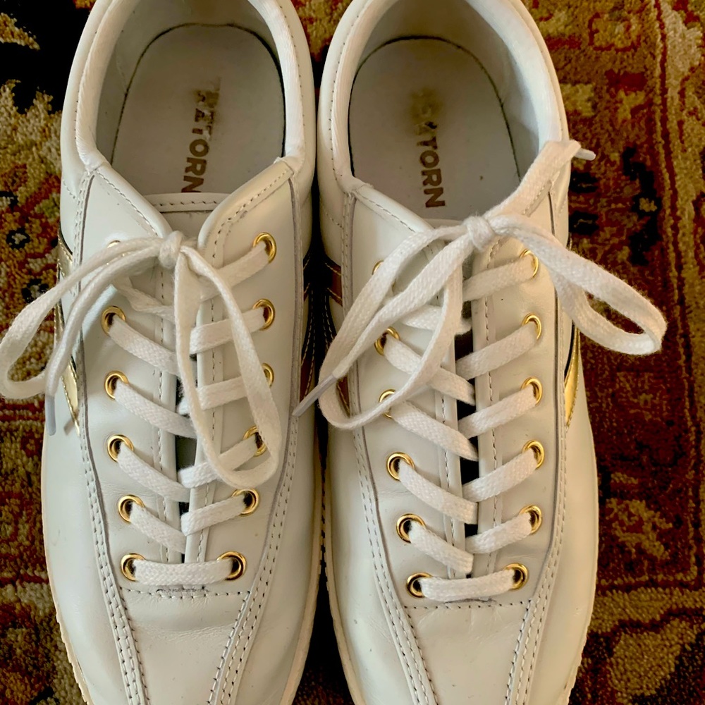 Tretorn Nylite plus leather in white and gold gull wing.